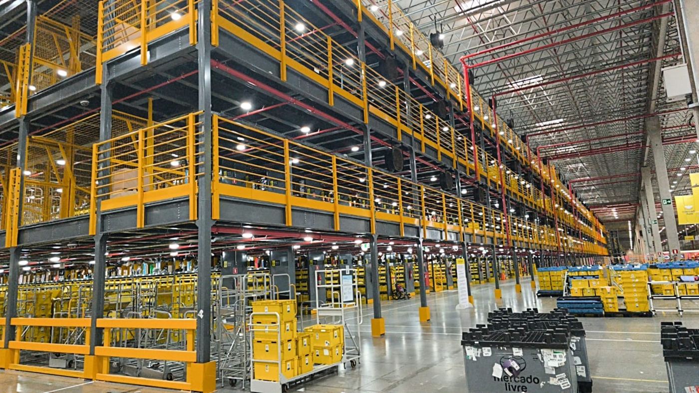 Mercado Livre SP-14: Mezanino operativo e conforto térmico em Cajamar